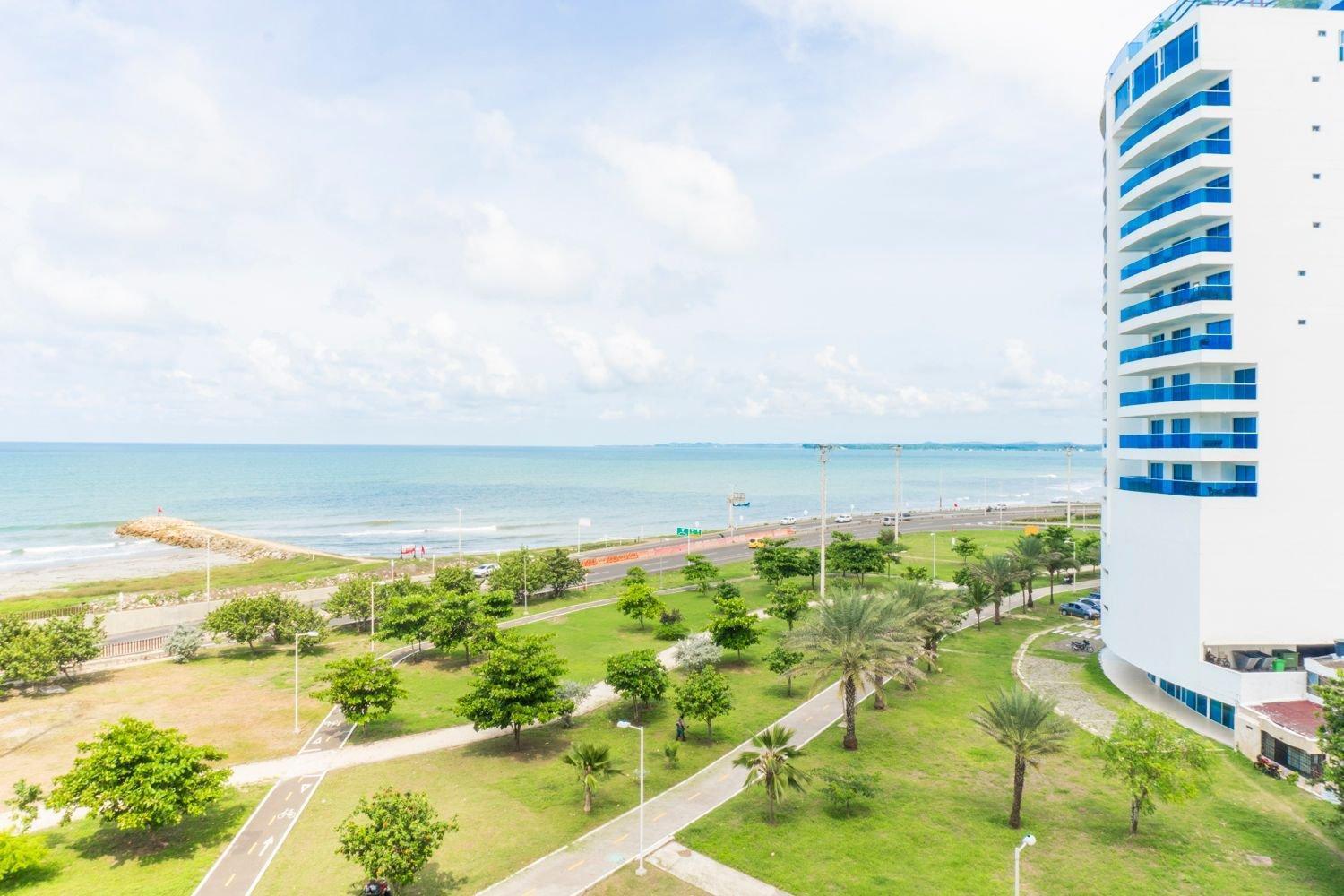 Cb625 En Crespo Con Atardecer Frente Al Mar